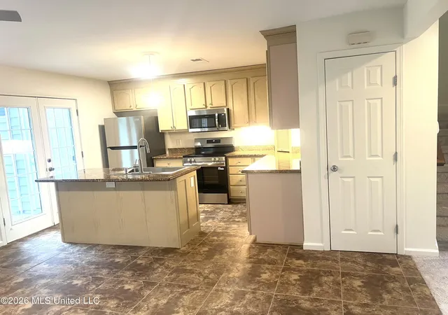 5th image of 495 Popps Ferry Rd, Biloxi, MS 39531 | MLS# 4149102