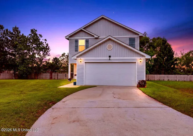2nd image of 2020 Magazine St, Ocean Springs, MS 39564 | MLS# 4149076