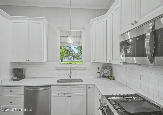 Photo 4 of Single family home for sale at 1521 Roberts Ave, Gulfport, MS 39501 | MLS# 4149184 | Listing updated on 2026-06-23