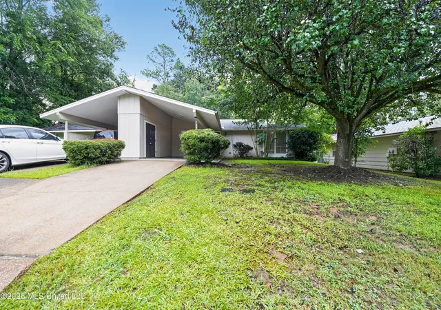 Photo 2 of Sale Pending at 5710 Orchard View, Jackson, MS 39211 | MLS# 4154611 | Listing updated on 2026-09-08