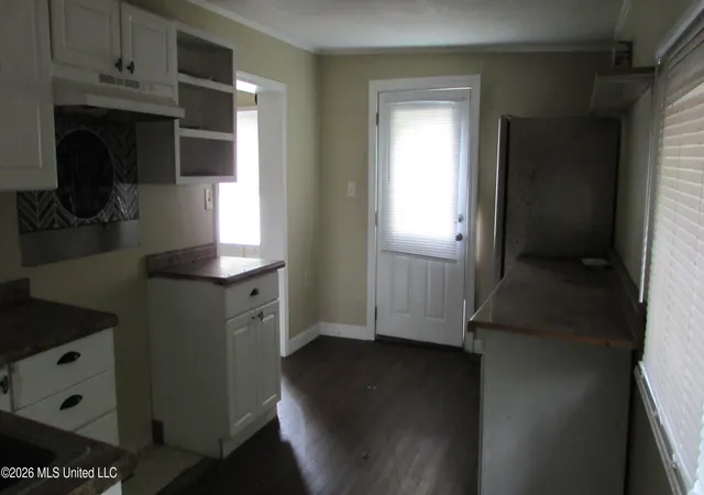 Photo 3 of Single family home for sale at 303 Myrtle St, Gulfport, MS 39507 | MLS# 4149228 | Listing updated on 2026-05-13