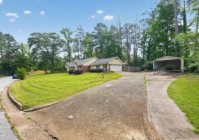 Homes for sale in Brandon, MS | 940 Tenby Dr, Brandon, MS 39047 | MLS# 4149782