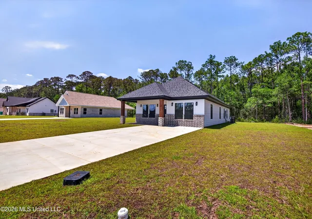 Homes for sale in Gautier, MS | 3415 Raintree Dr, Gautier, MS 39553 | MLS# 4149324