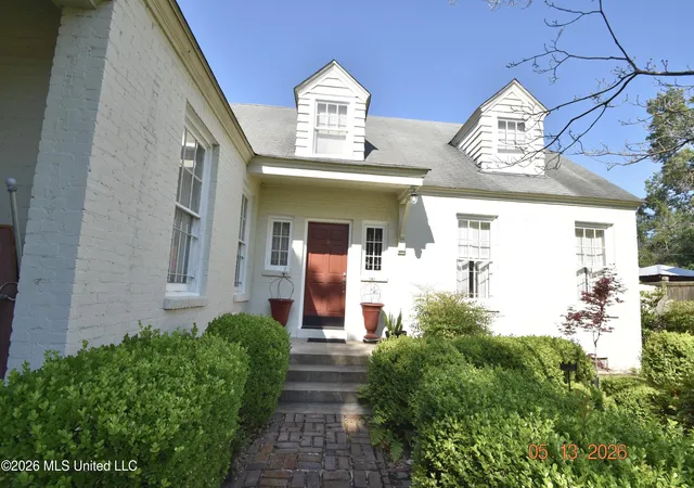 2nd image of 204 Grand Blvd, Greenwood, MS 38930 | MLS# 4149329