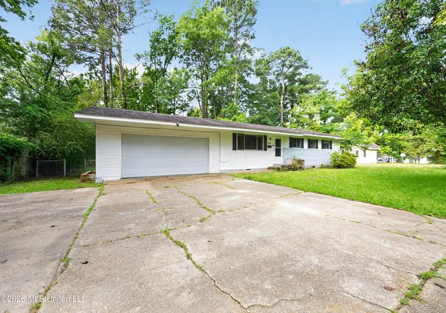 Homes for sale in Jackson, MS | 1235 Adkins Blvd, Jackson, MS 39211 | MLS# 4151003
