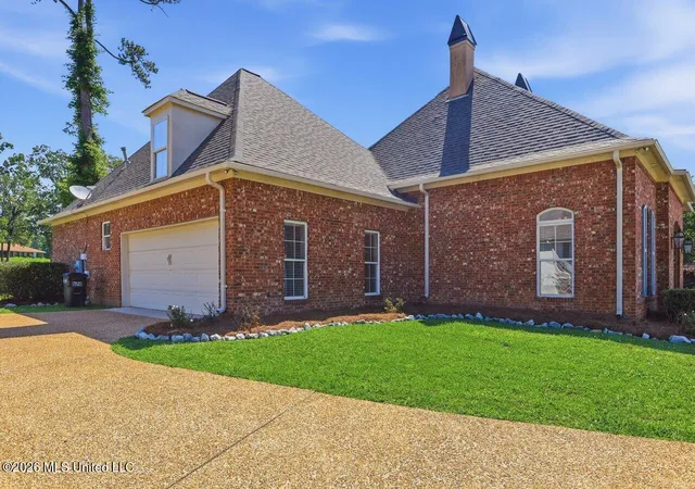 Photo 3 of Single family home for sale at 100 Grandeur Dr, Brandon, MS 39042 | MLS# 4149328 | Listing updated on 2026-06-11