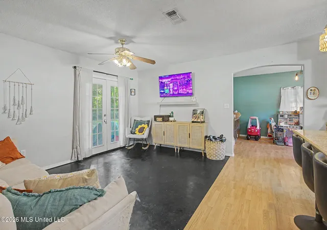 Homes for sale in Long Beach, MS | 321 Lawler Ave, Long Beach, MS 39560 | MLS# 4149636
