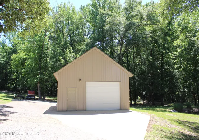 3rd image of 2934 Red Banks Rd, Byhalia, MS 38611 | MLS# 4149498
