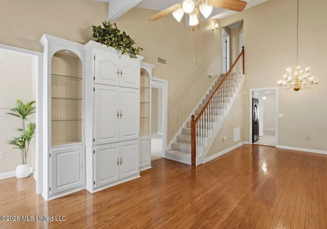 Photo 4 of Single family home for sale at 33 Mclain Ct, Jackson, MS 39211 | MLS# 4149460 | Listing updated on 2026-09-16
