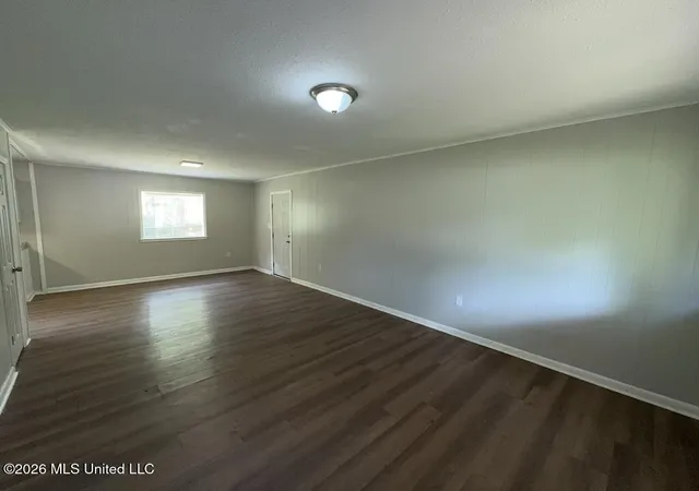 Photo 2 of Single family home for sale at 3341 Suncrest Dr, Jackson, MS 39212 | MLS# 4149752 | Listing updated on 2026-05-18