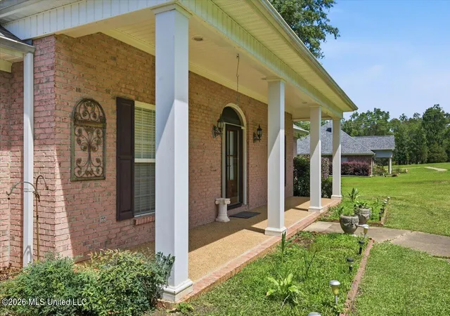Photo 4 of Single family home for sale at 117 Holly Bush Pl, Brandon, MS 39047 | MLS# 4149680 | Listing updated on 2026-09-16