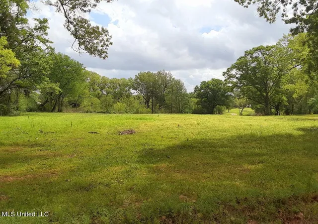 Photo 2 of Land for sale at 804 N Flag Chapel Rd, Jackson, MS 39209 | MLS# 4149751 | Listing updated on 2026-05-18
