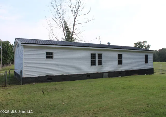 Photo 3 of Manufactured home for sale at 1660 Candy Owens Rd, Moscow, TN 38057 | MLS# 4149571 | Listing updated on 2026-09-28
