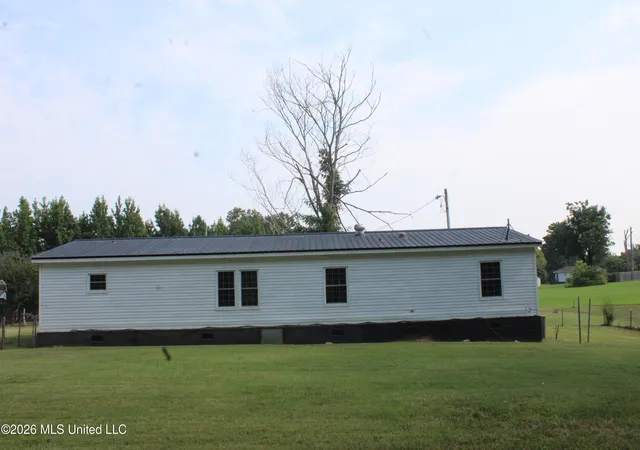 Photo 4 of Manufactured home for sale at 1660 Candy Owens Rd, Moscow, TN 38057 | MLS# 4149571 | Listing updated on 2026-09-28