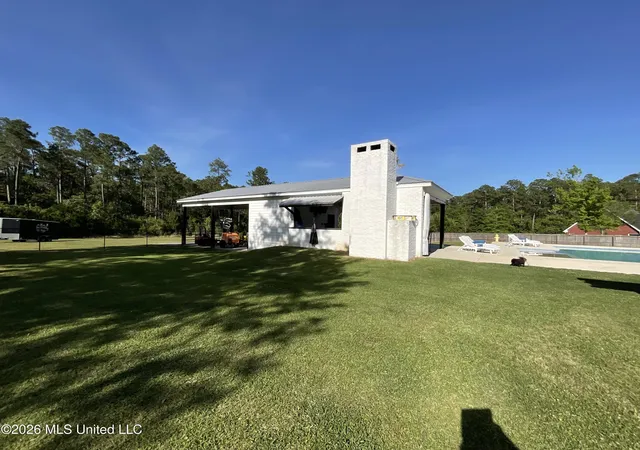 Photo 4 of Sale Pending at 9190 Pinecrest Dr, Biloxi, MS 39532 | MLS# 4157386 | Listing updated on 2026-08-12