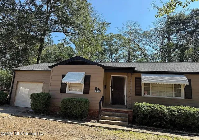 Photo 1 of Single family home for sale at 2914 Barwood Dr, Jackson, MS 39212 | MLS# 4149685 | Listing updated on 2026-05-17