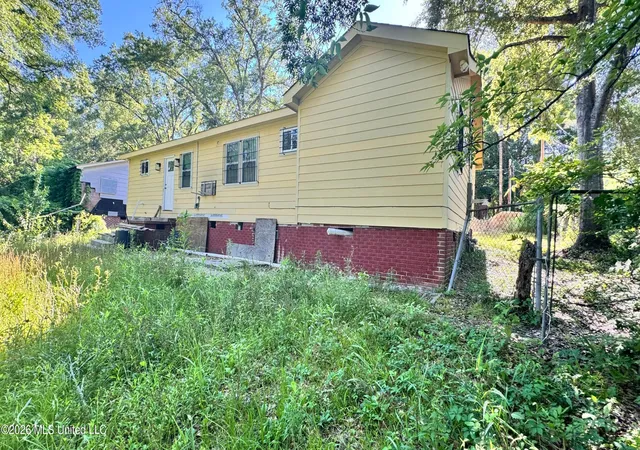 Photo 4 of Single family home for sale at 2616 Glenn St, Jackson, MS 39204 | MLS# 4149698 | Listing updated on 2026-07-27
