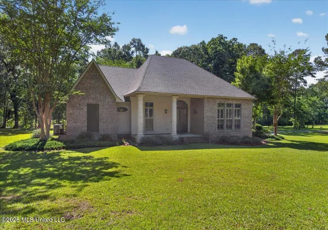 2nd image of 1043 Stonegate Dr, Mc Comb, MS 39648 | MLS# 4149748
