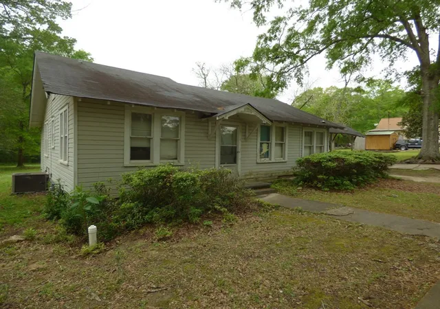 Homes for sale in Mc Comb, MS | 415 N Magnolia St, Mc Comb, MS 39648 | MLS# 4149822