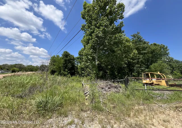 Photo 4 of Land for sale at College Hl Dr, Jackson, MS 39209 | MLS# 4149776 | Listing updated on 2026-05-18