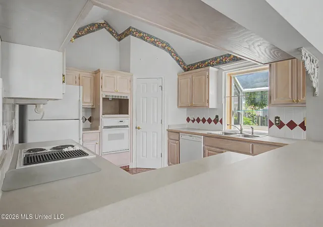 Photo 4 of Sale Pending at 2594 Brighton Cir, Biloxi, MS 39531 | MLS# 4149935 | Listing updated on 2026-08-29