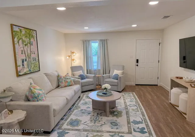 3rd image of 114 Ethel Cir, Ocean Springs, MS 39564 | MLS# 4149863