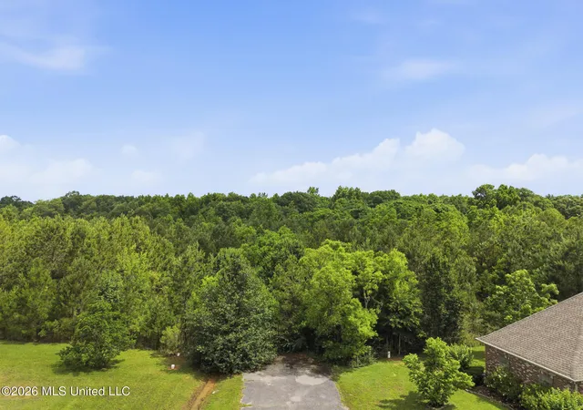 1st image of 0 E Chanticleer Dr, Hattiesburg, MS 39402 | MLS# 4149972