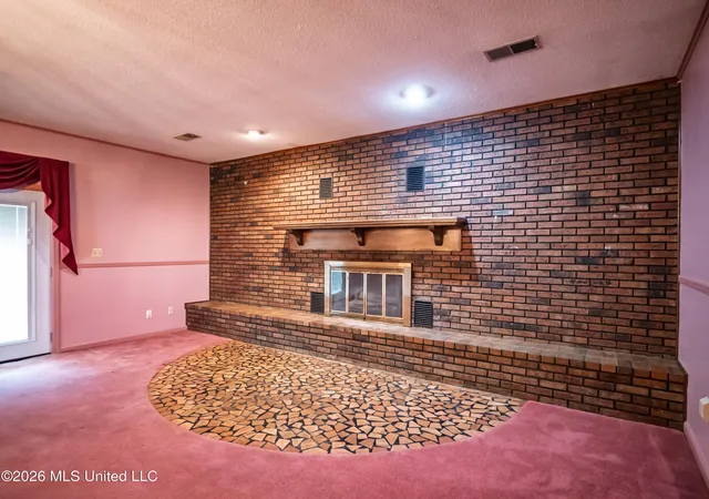 Homes for sale in Batesville, MS | 5042 Dummyline Rd, Batesville, MS 38606 | MLS# 4149899