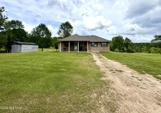 Homes for sale in Brookhaven, MS | 1602 Martin Ln, Brookhaven, MS 39601 | MLS# 4149943