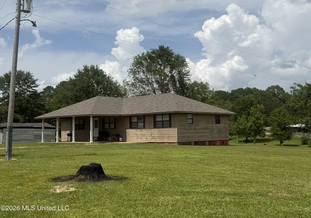 Homes for sale in Brookhaven, MS | 1602 Martin Ln, Brookhaven, MS 39601 | MLS# 4149943