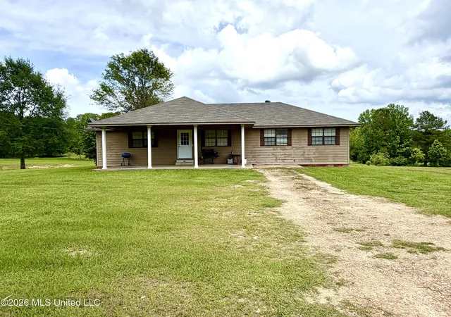 Homes for sale in Brookhaven, MS | 1602 Martin Ln, Brookhaven, MS 39601 | MLS# 4149943