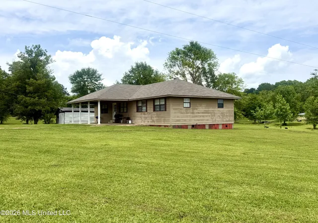 Homes for sale in Brookhaven, MS | 1602 Martin Ln, Brookhaven, MS 39601 | MLS# 4149943
