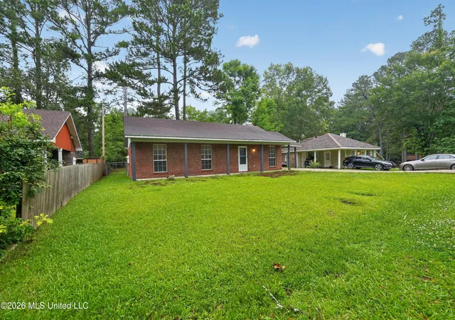 Homes for sale in Jackson, MS | 1438 Summit Ave, Jackson, MS 39212 | MLS# 4151026