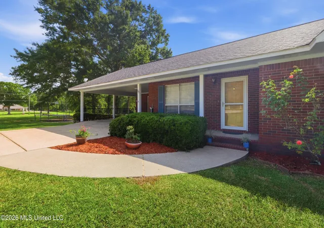 2nd image of 11 Fielding Rd, Wiggins, MS 39577 | MLS# 4157417