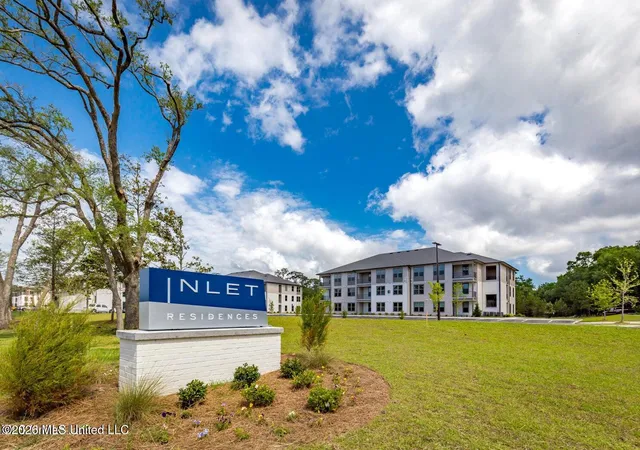 Homes for sale in Ocean Springs, MS | 2501 Bienville Blvd, Ocean Springs, MS 39564 | MLS# 4150208