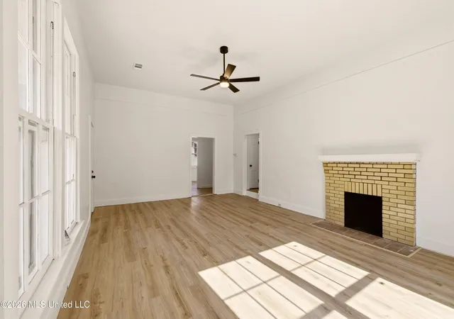 Homes for sale in Holly Springs, MS | 335 E College Ave, Holly Springs, MS 38635 | MLS# 4150721