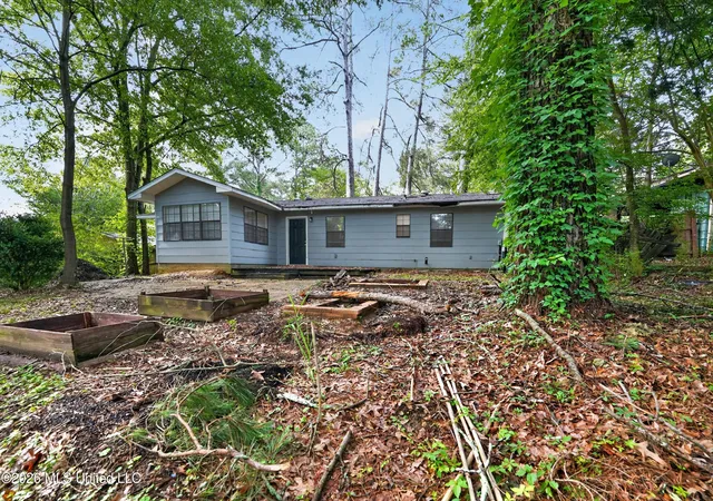 Homes for sale in Jackson, MS | 1734 Wood Glen, Jackson, MS 39204 | MLS# 4150993