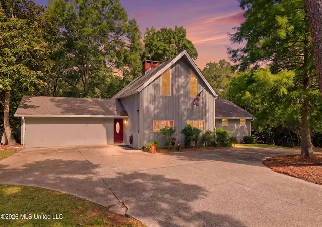 2nd image of 6825 Shore Dr, Ocean Springs, MS 39564 | MLS# 4150163