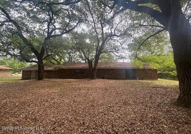Photo 2 of Single family home for sale at 501 Cheshire Dr, Gulfport, MS 39507 | MLS# 4150045 | Listing updated on 2026-09-09