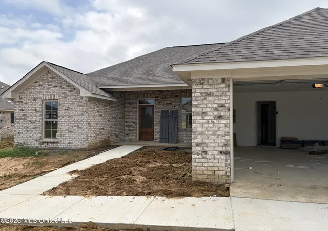 Photo 1 of Single family home for sale at 146 Madisonville Dr, Canton, MS 39046 | MLS# 4150141 | Listing updated on 2026-09-23