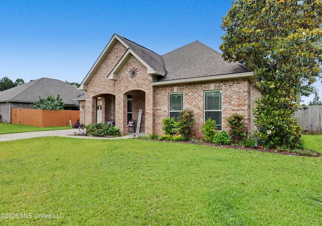 2nd image of 13103 Hawthorn Dr, Biloxi, MS 39532 | MLS# 4150073