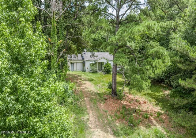 Homes for sale in Sarah, MS | 5317 Hwy 3, Sarah, MS 38665 | MLS# 4150110