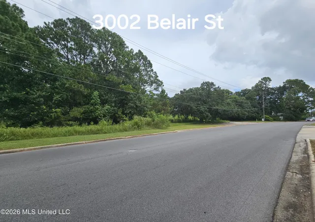 Photo 2 of Sale Pending at 3002 Belair St, Pascagoula, MS 39567 | MLS# 4150108 | Listing updated on 2026-07-23