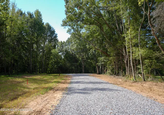 2nd image of Fallen Oak Cvs, Flora, MS 39071 | MLS# 4150139