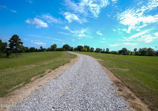 2nd image of Grand Oaks Wy, Flora, MS 39071 | MLS# 4150176