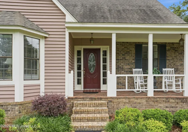 Homes for sale in Carthage, MS | 110 Shady Oaks Cir, Carthage, MS 39051 | MLS# 4150689
