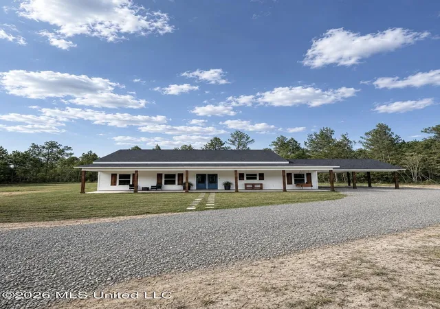 Homes for sale in Lucedale, MS | 221 Phyllis Ln, Lucedale, MS 39452 | MLS# 4150229