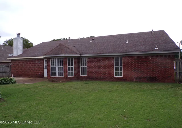 Photo 2 of Single family home for sale at 7395 Fox Holw Ln, Southaven, MS 38671 | MLS# 4150237 | Listing updated on 2026-09-03