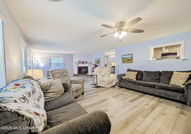 Photo 4 of Single family home for sale at 188 Acacia Ave, Biloxi, MS 39530 | MLS# 4150256 | Listing updated on 2026-10-03