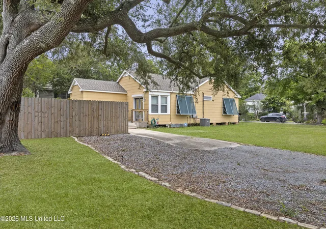 Homes for sale in Gulfport, MS | 1901 20th Ave, Gulfport, MS 39501 | MLS# 4150302